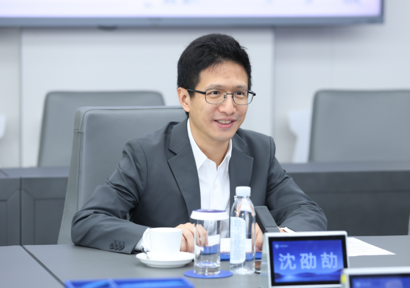 Intelligent driving technology and commercial vehicle scenarios showcased at the signing event