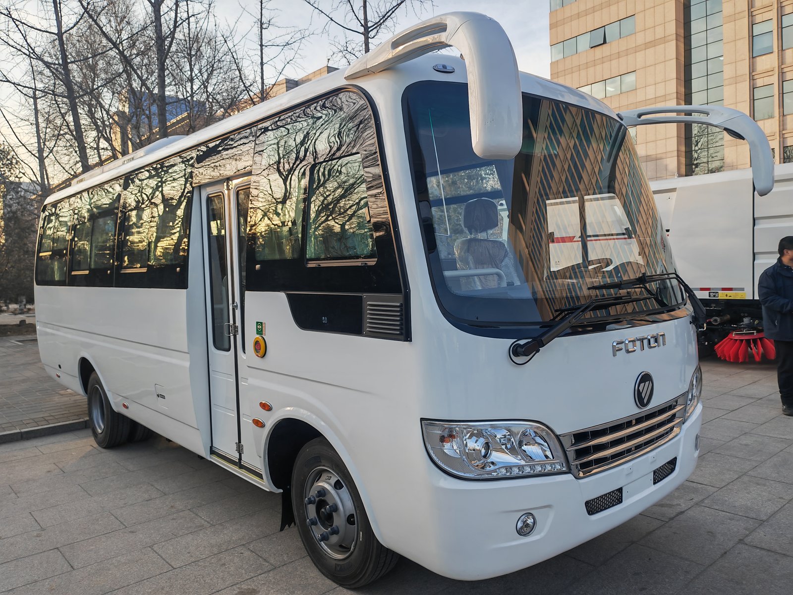 Foton Star Bus BJ6730 28+1 Seats LHD Diesel City Bus (Cummins 141HP, Euro III)