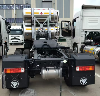 Foton GTL-E 6x4 LNG Semi-trailer Tractor BJ4259SMFCB-03 (440HP, LHD, Euro III)